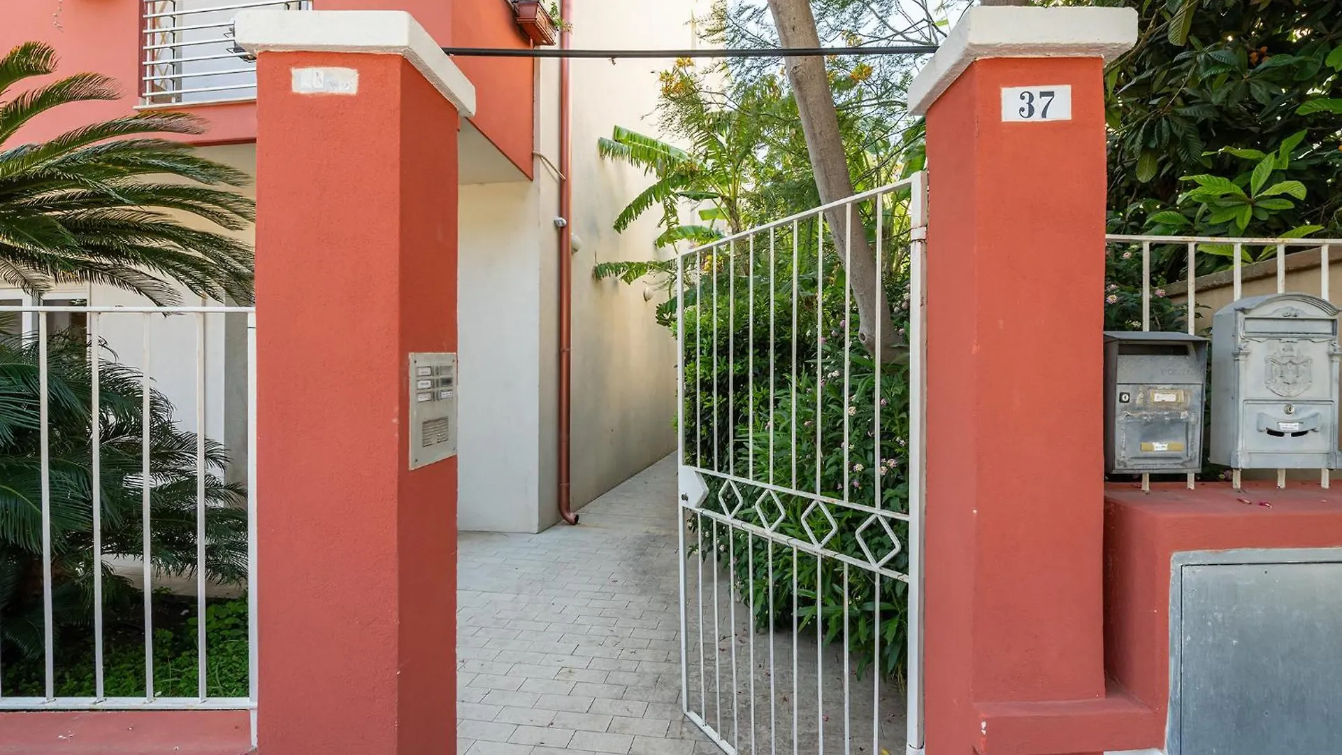Monteverdi Apartments - Studio 2 Cagliari